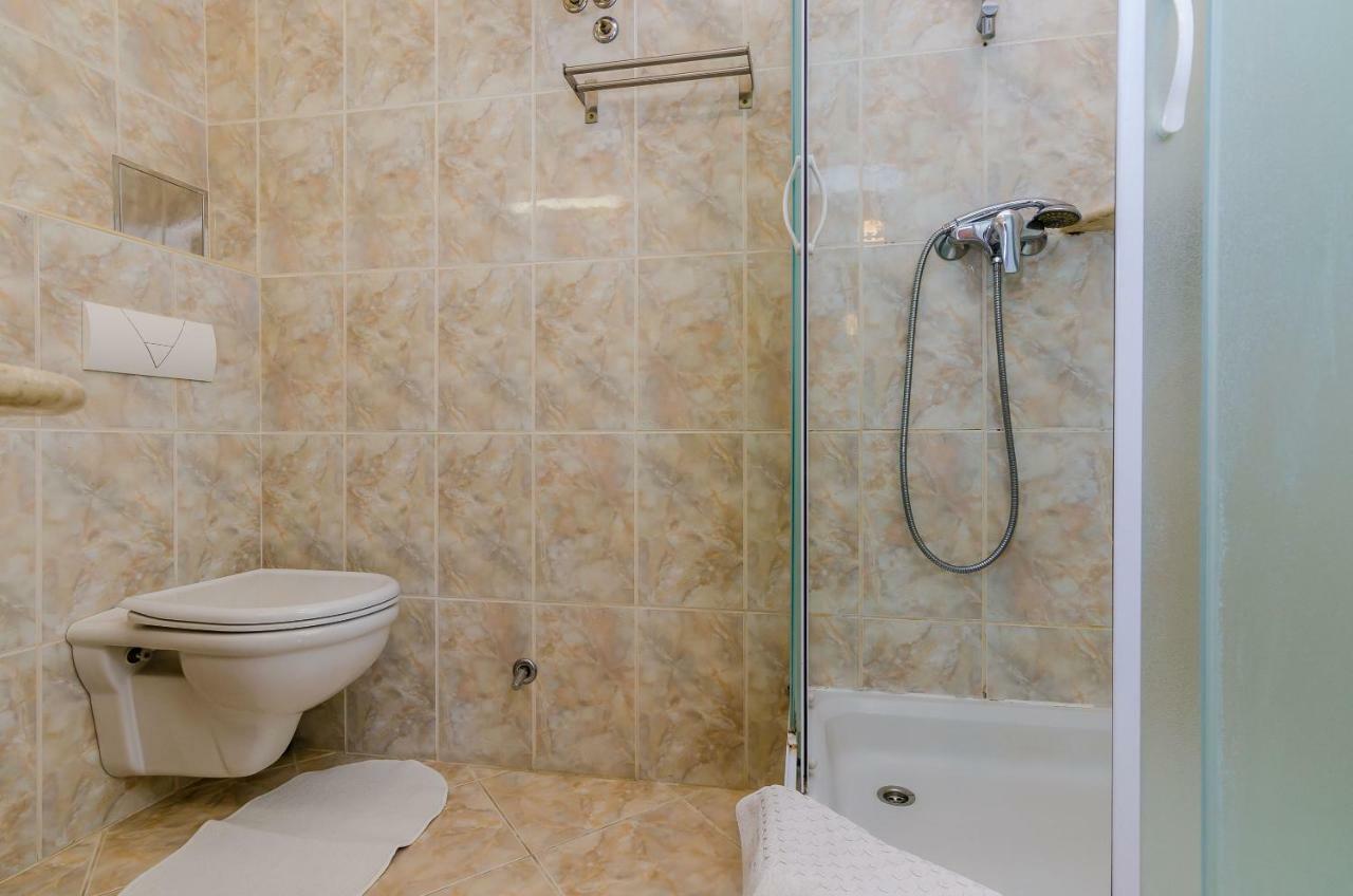 Apartments Zanetic ザトン エクステリア 写真
